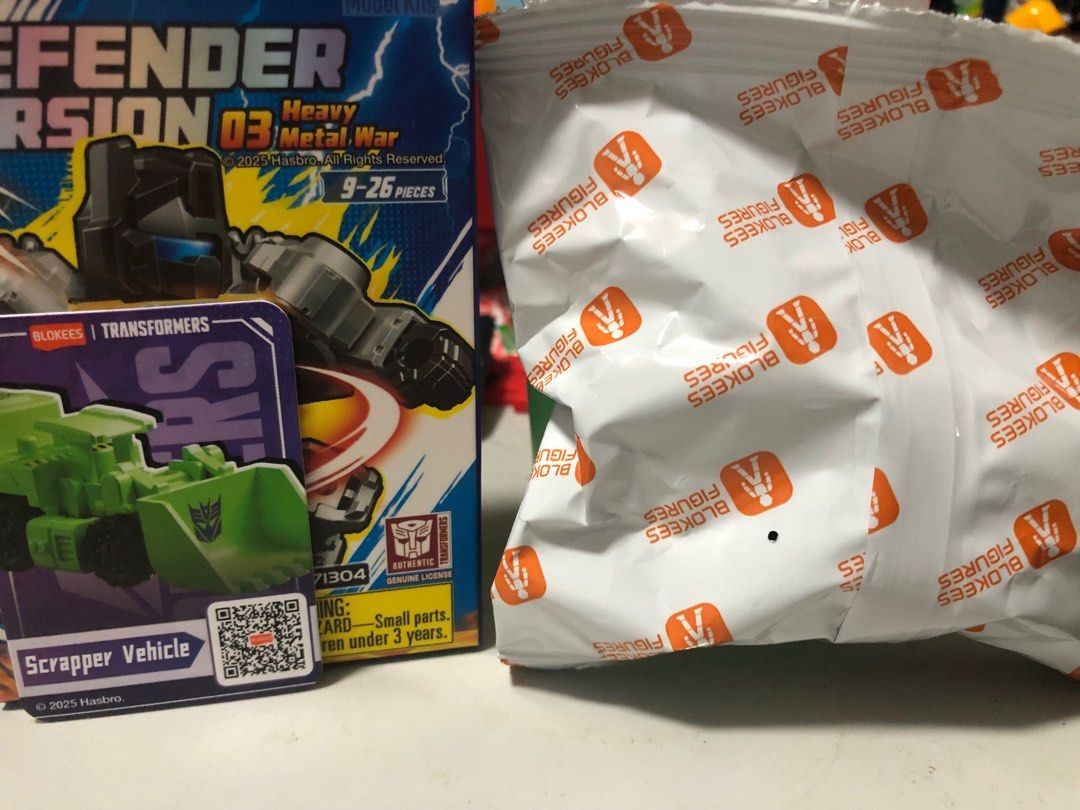 Transformers Blokees Defender (Category: Action & Battle Toys) located in Paranaque City. Submitted by average_onlineuser (Listing ID 1383226522, Image 1). Description: .
