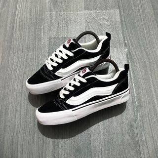 (Kategori: ) berada di . Dikirim oleh country.sneakers (ID iklan 1383183573, Gambar 1). Deskripsi: .