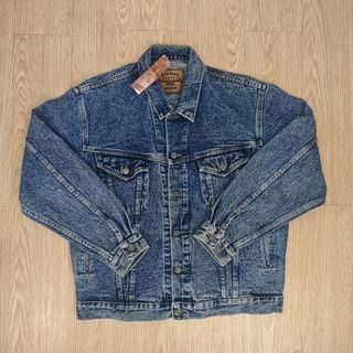 (Category: ) located in . Submitted by polothriftedit (Listing ID 1383125349, Image 1). Description: .