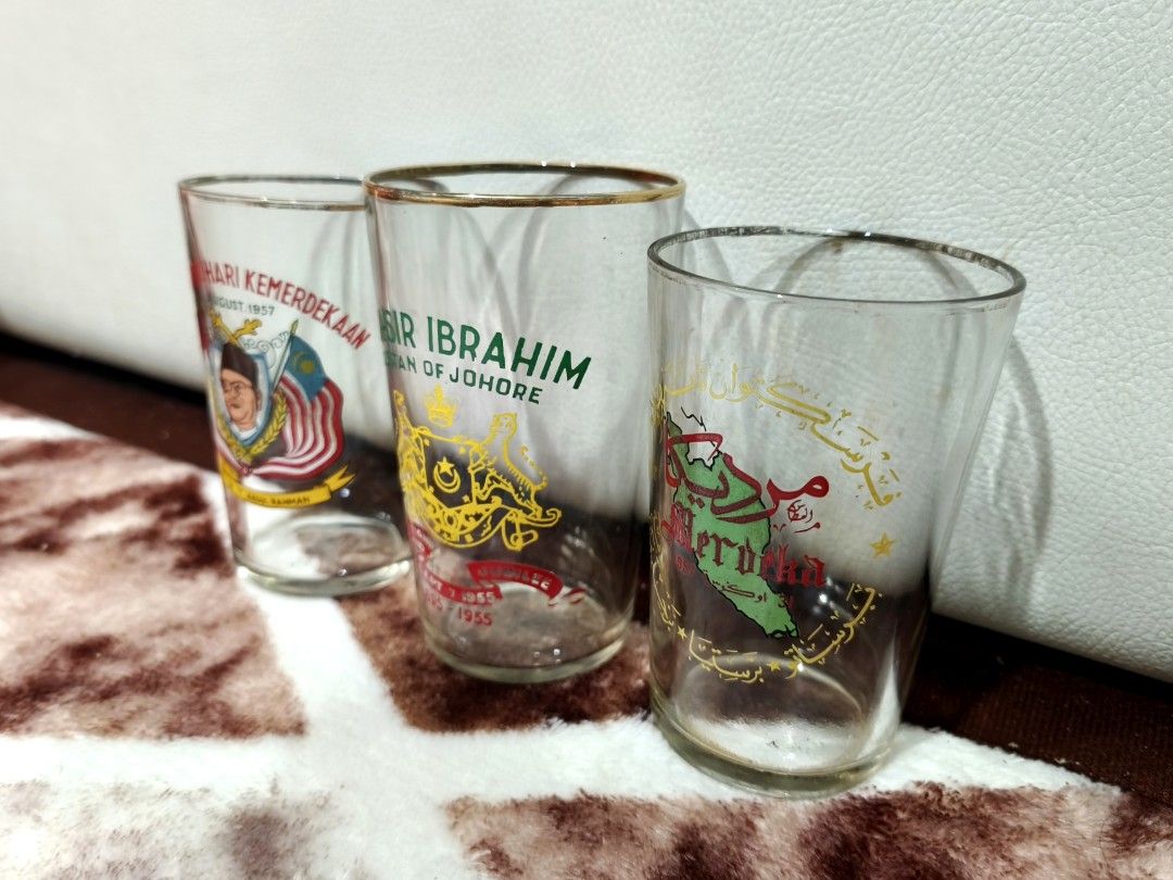 Vintage Glass Combo (Merdeka & Sultan of Johore), Hobbies & Toys ...