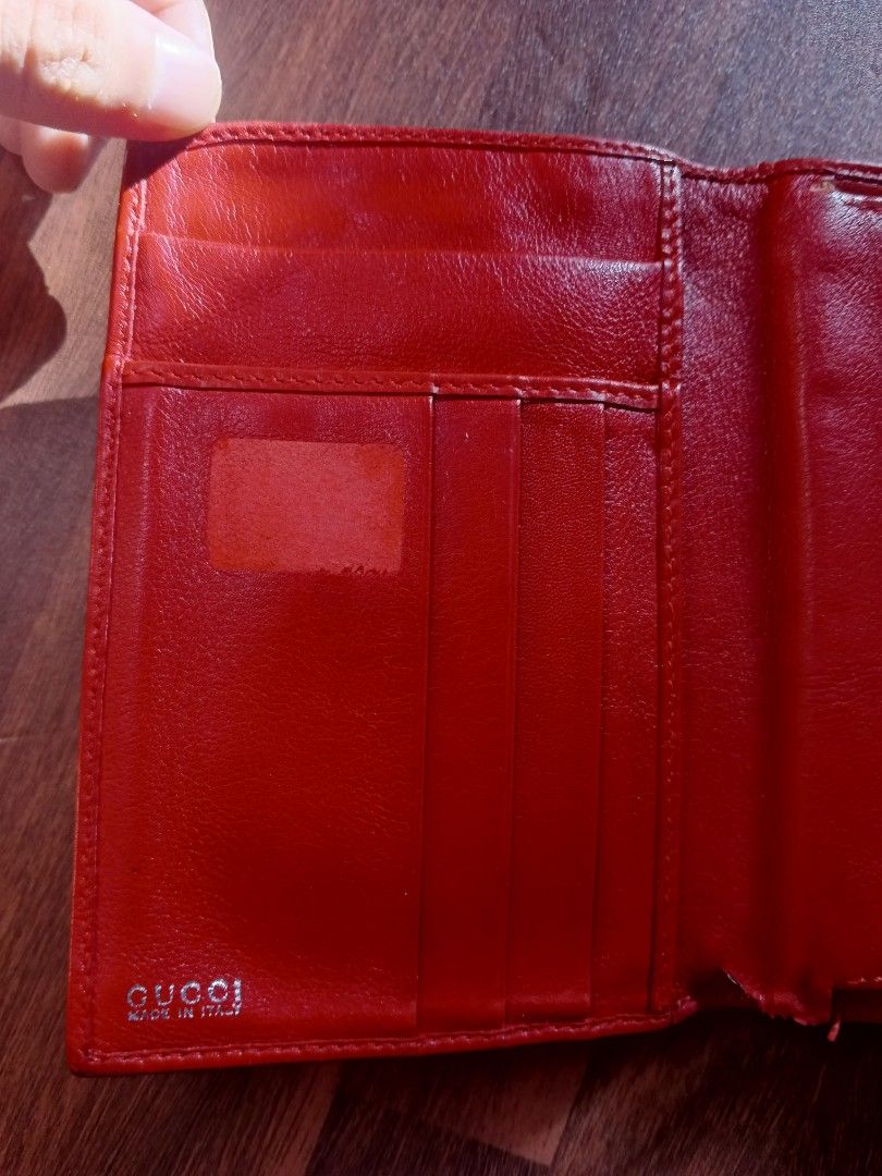 Vintage Gucci Horsebit Wallet ( Authentic) (Category: Luxury Bags & Wallets) located in Naga. Submitted by unknwnstreetwear (Listing ID 1383095324, Image 2). Description: Very good condition Width-6.5 inches Length-4 inches Authentic issue see last 2 pic.