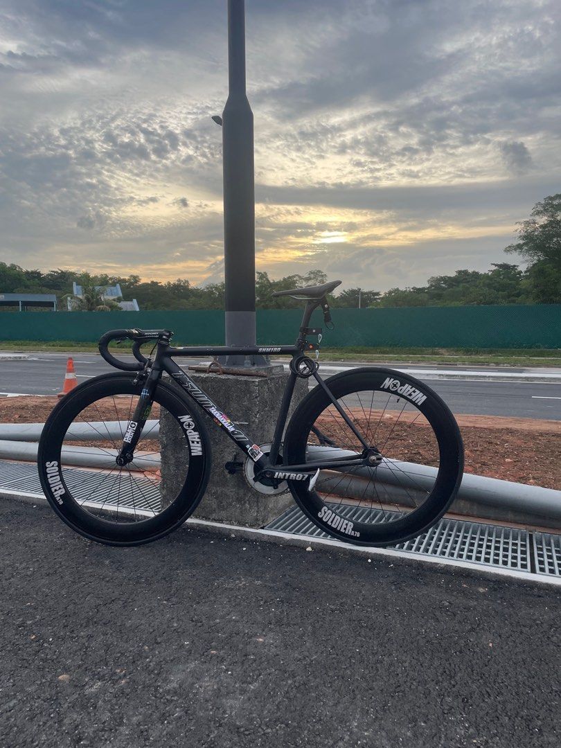 WTT/WTS tsunami snm100 fb(read description) (Category: Bicycles) located in Singapore. Submitted by sellerbio2 (Listing ID 1379168897, Image 2). Description: Mainly wts Wtt:Flat trade or downgrade but tops your side Specs: Carbon ritchey stem Carbon dropbar Carbon toseek seat post fizik saddle Intro7 disk crankset Skeace pp chain ring 50T Izumi chain A70 Weapon ws Shimano cleatspedal +$20 delivery TAGS:Fiido,fido,Fixedgear,Tsunami ,Shukaku,Electr