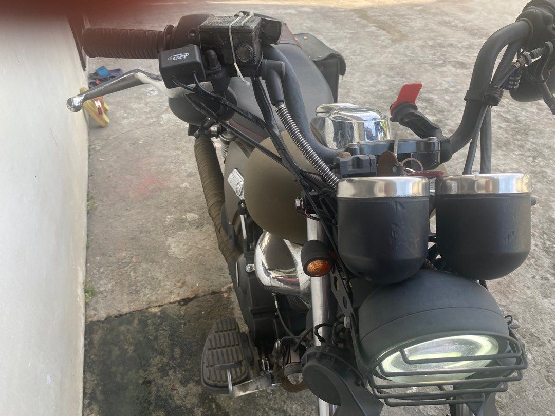 2016 keeway Superlight 200 (Category: Motorbikes for Sale) located in Quezon City. Submitted by eric_baines (Listing ID 1383410543, Image 1). Description: Newly upholstered seat Wraped exhaused Mdl lights All lights working Work at bahay lang Alaga ng mechanic.