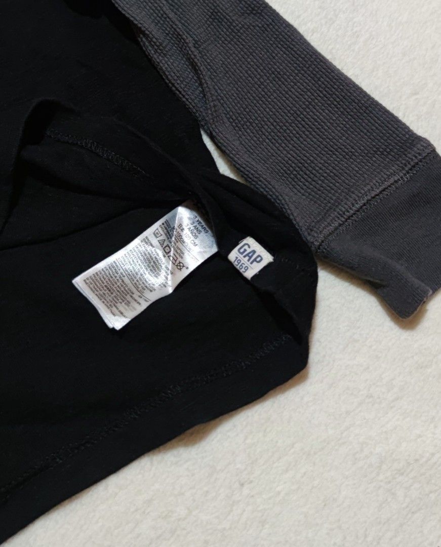 3 years old longsleeves t shirt (Category: Babies & Kids Fashion) located in Shah Alam. Submitted by athikashafina (Listing ID 1383410269, Image 3). Description: .