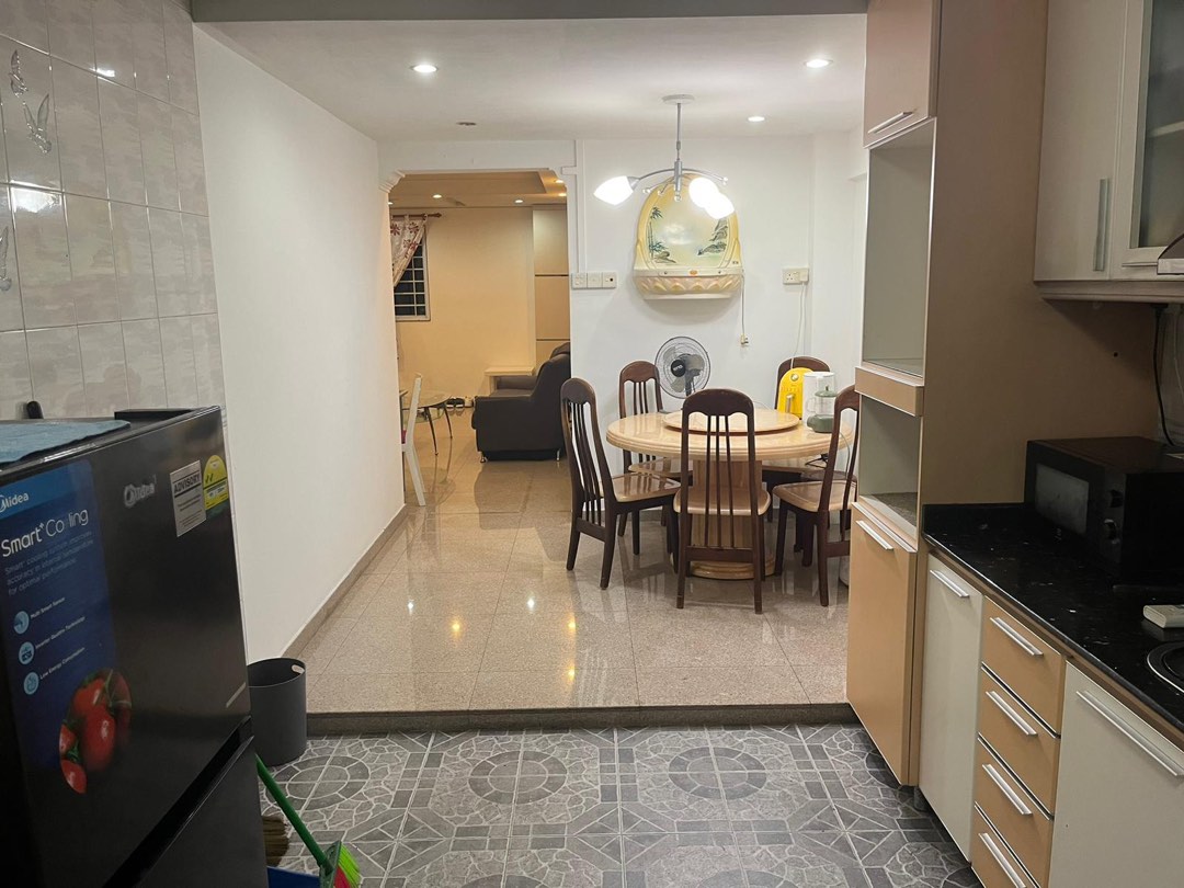 (Category: ) located in . Submitted by garytang89 (Listing ID 1383314224, Image 1). Description: .