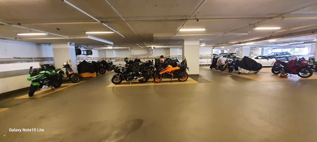 美孚曼克頓山電單車位64077690891778110