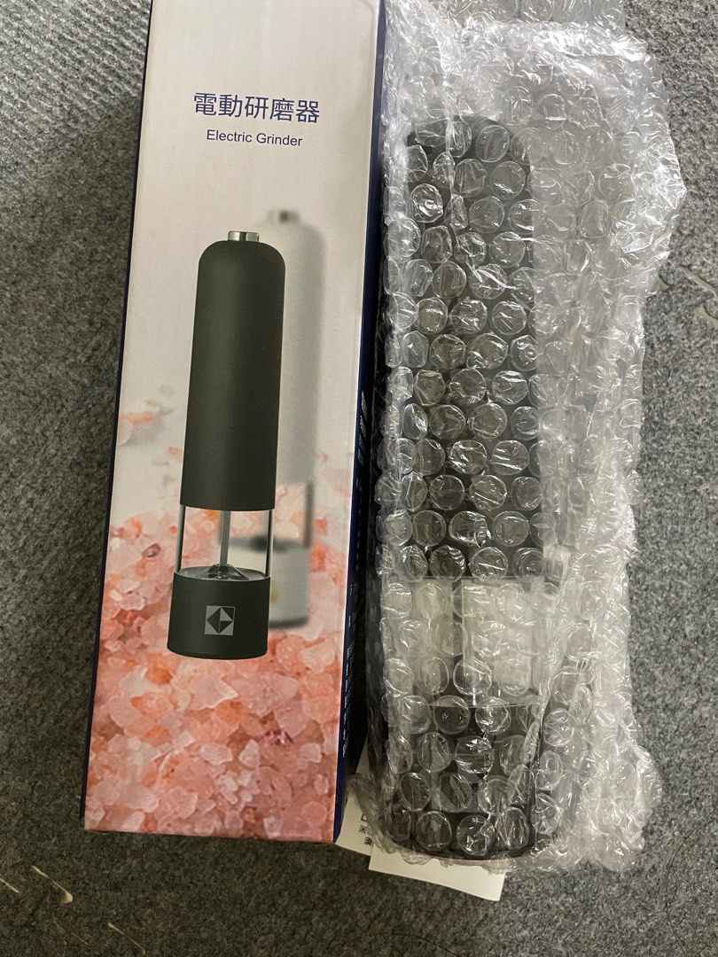 由 ffy76306 (刊登 ID 1383383678，圖片 1) 提交，位於 台北市 (Taipei) 的 【紀念品】電動研磨器 可研磨多種調味料 凱基股東紀念品 (類別：其他廚具和餐具)，說明：全新未使用。