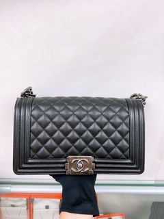 （分類：）位於 。 由 heras.luxury 提交（商品編號 1383444774，圖片 1）。簡介： 。