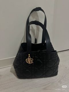 由 kimi_77 (刊登 ID 1383399817，圖片 1) 提交，位於 的 (類別：)，說明：。