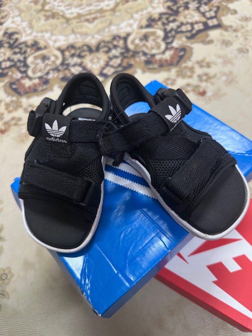 Adidas sandal 360 3.01 original butik (Category: Babies & Kids Fashion) located in Sepang. Submitted by prelovedarafarrel (Listing ID 1383305290, Image 2). Description: 5k / 5 uk Ukur manual 14cm.