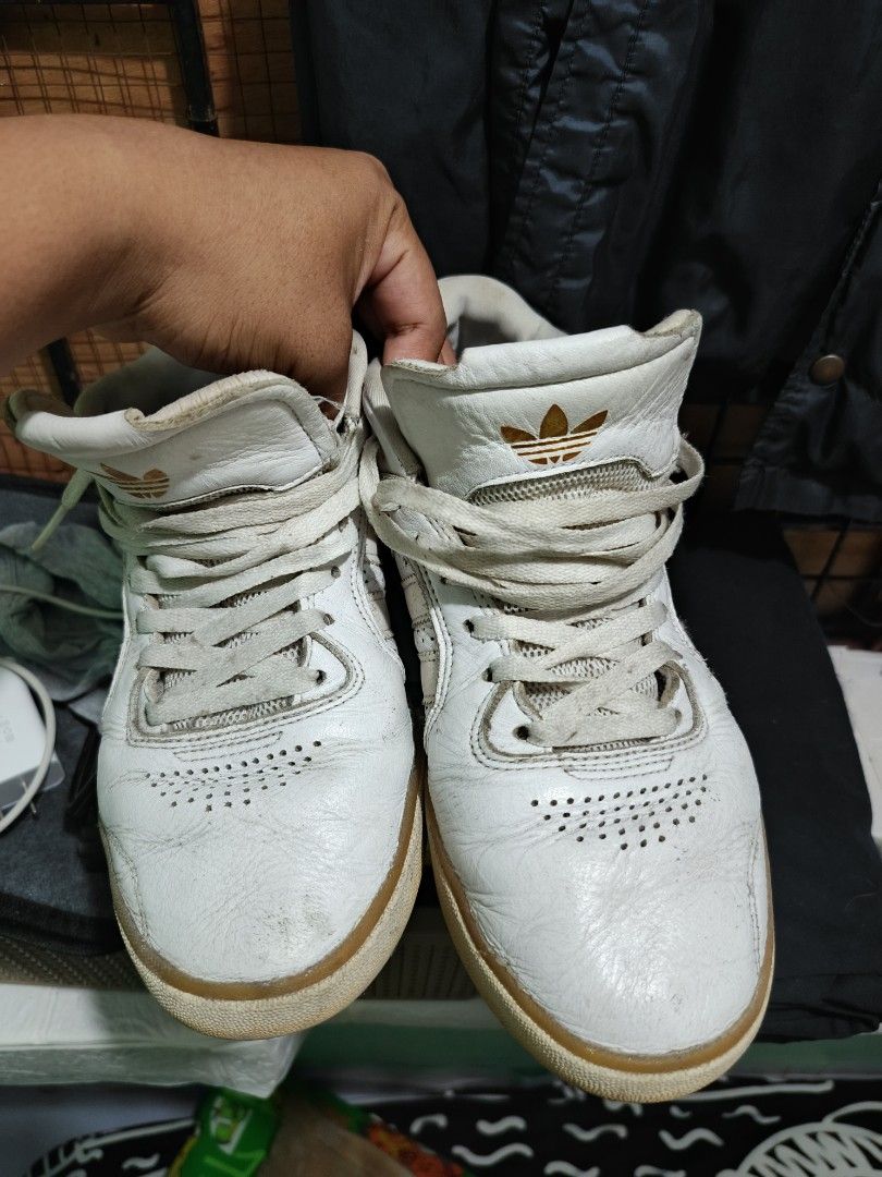 Adidas, Tyshawn Jones (Category: Sneakers) located in Makati City. Submitted by freddie420 (Listing ID 1383371377, Image 3). Description: PRICE IS NEGOTIABLE MAKATI LOCATION 9.5 SIZE.