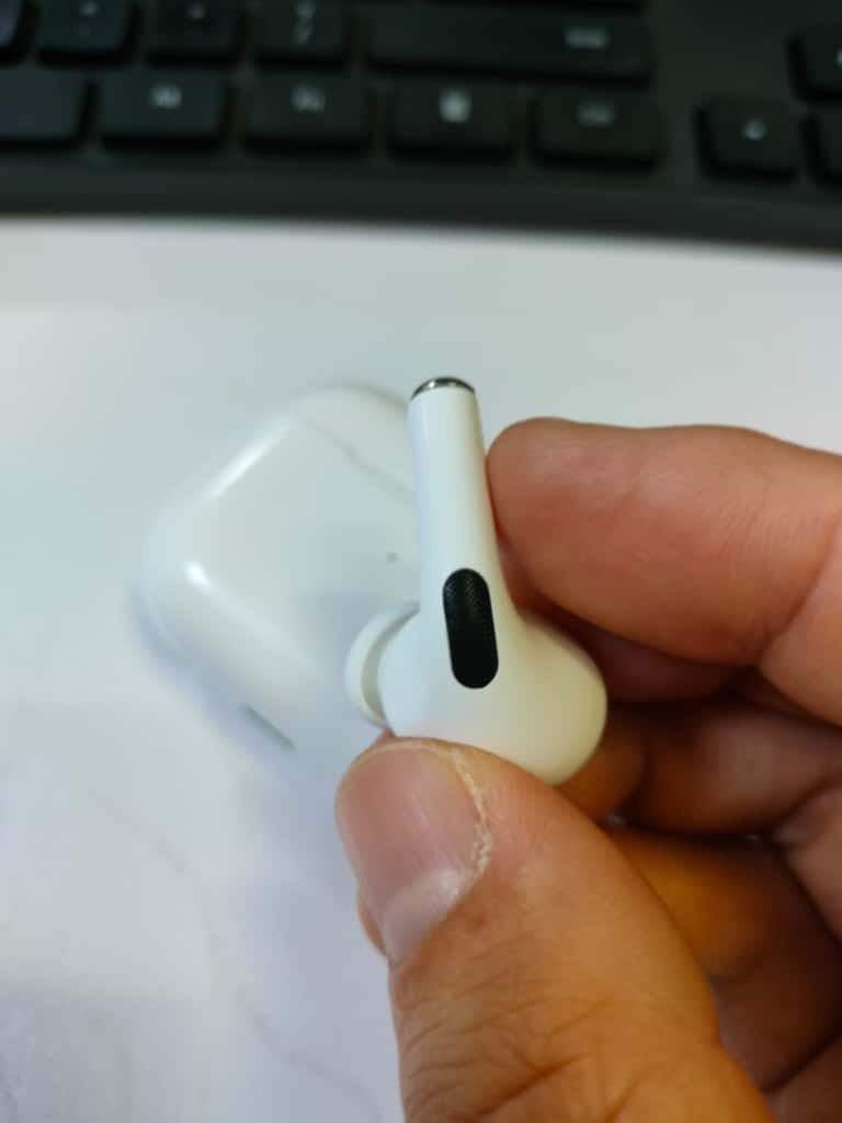 Apple AirPods Pro 2  - Like New Condition63217775191682113