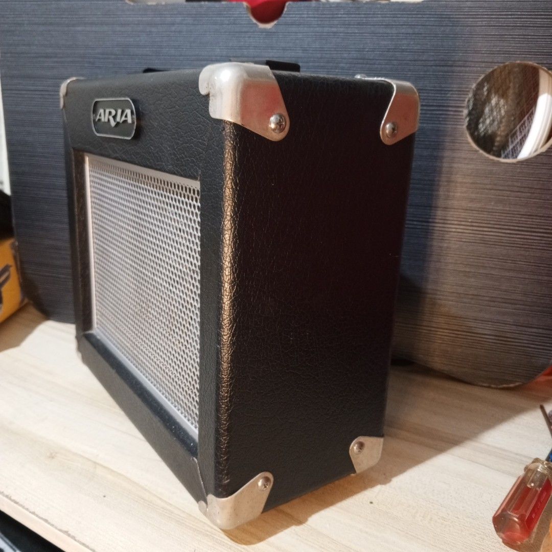 ARIA AB-10 BASS AMPLIFIER (Category: Soundbars, Speakers & Amplifiers) located in Quezon City. Submitted by patcheckers (Listing ID 1383412362, Image 2). Description: ARIA AB-10BASS AMPLIFIER 100V AC 10W 50/60 HZ GOOD CONDITION NO HISTORY OF REPAIR..