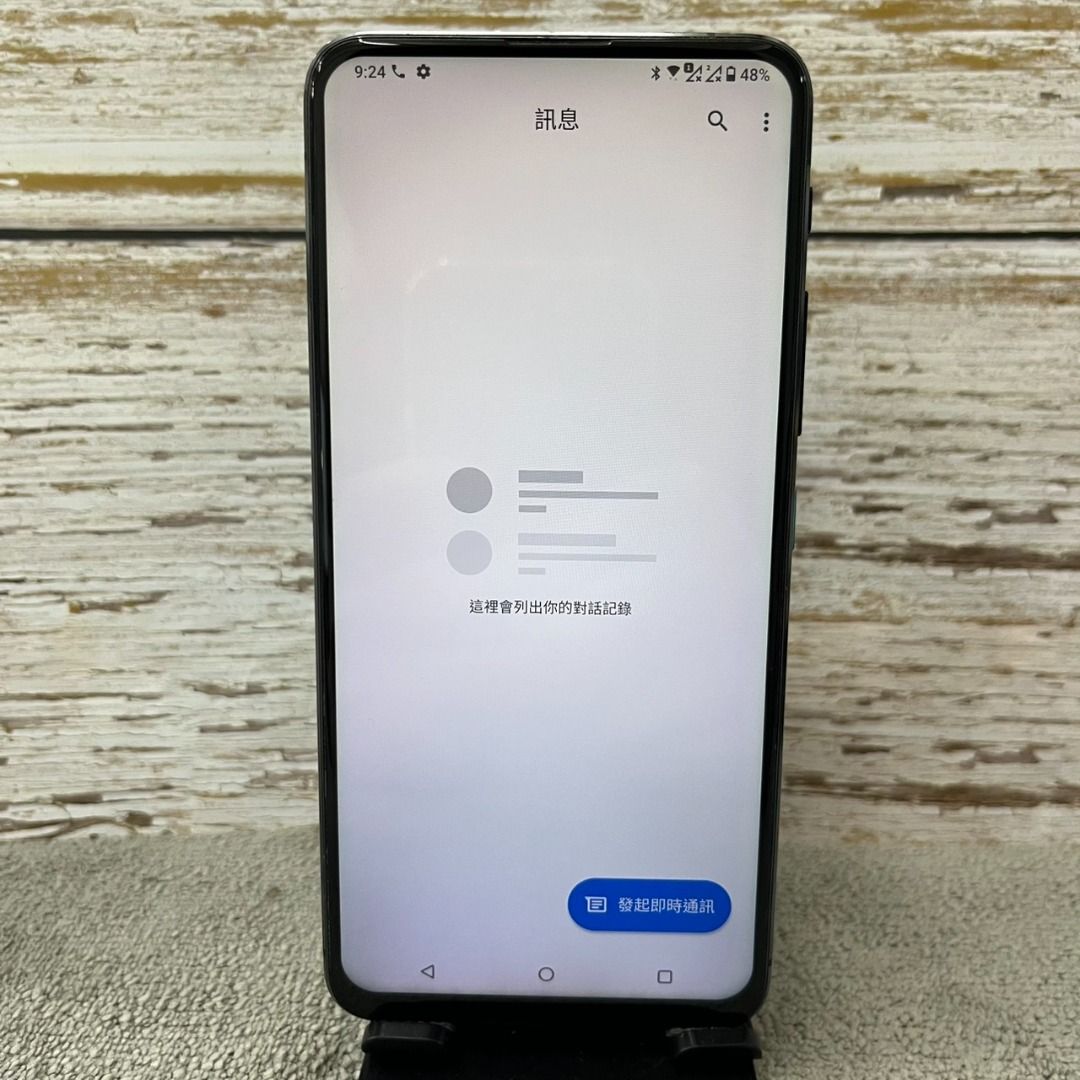 由 sarah6209 (刊登 ID 1383457073，圖片 2) 提交，位於 新北市 (New Taipei) 的 【請看內文】ASUS ZenFone 6 256G 黑色 6.4吋 華碩 交通方必 實體門市 便宜 二手機 A1609 (類別：Asus 華碩)，說明：🔺《狀況:外觀使用痕跡/電源鍵難按/螢幕老化/鏡頭翻轉異音》 🔺版本：11 🔺保固：自買家取件成功後始計算保固7天非人損維修服務，若有原廠保固即依原廠為準。 詢問請洽聊聊 或直接來電📞090-2109-328 🕛週一至週日14:00-22:00 🏬台北市大安區龍泉街84號 。