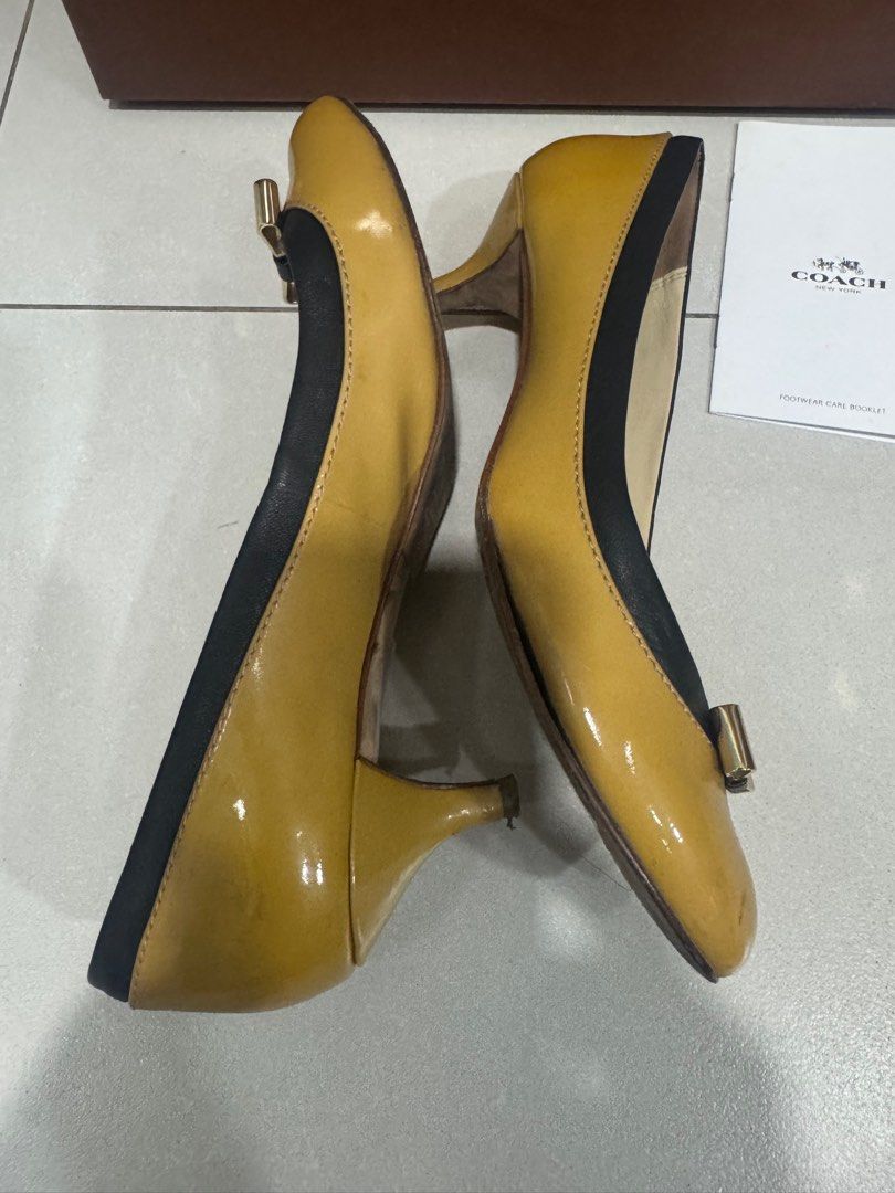 Authentic Coach closed shoes with kitten heels (Category: Heels) located in Manila. Submitted by chinchinshaven (Listing ID 1383425446, Image 3). Description: .