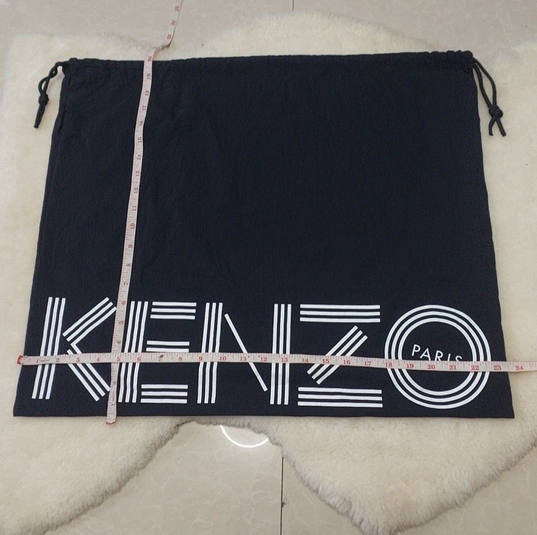 Authentic Kenzo Dust bag 20x22.5 inches (Category: Luxury Bags & Wallets) located in Manila. Submitted by jfluxury.co (Listing ID 1383335629, Image 3). Description: excellent condition no flaws bought in Japan 🇯🇵 💯% Authentic. 😊 Money back guarantee. 😊 Clean and ready to use na..
