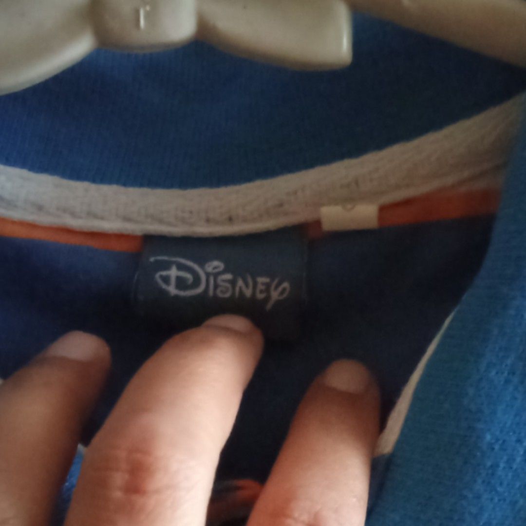 Baju kerah Disney (Kategori: 4 hingga 7 tahun) berada di Bandung. Dikirim oleh lemari_alca (ID iklan 1383331134, Gambar 3). Deskripsi: bahan kaos adem gambar full bordir brand Disney size 7-8th transaksi Manual.