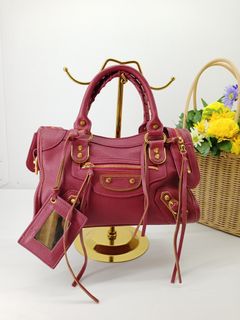 (Kategori: ) berada di . Dikirim oleh durban.bags (ID iklan 1383420417, Gambar 1). Deskripsi: .