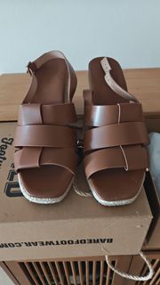 (Category: ) located in . Submitted by hellothrift888 (Listing ID 1383368694, Image 1). Description: .