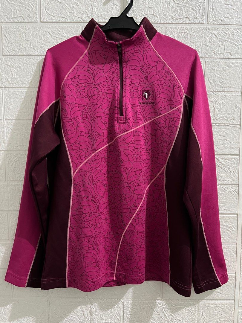 Black Yak Half Zip Pullover (Category: Coats, Jackets and Outerwear) located in General Santos City (Dadiangas). Submitted by bvbthrifts (Listing ID 1383416794, Image 1). Description: - Size: Small to Medium W17" L23.5" - In good condition RFS: Decluttering.