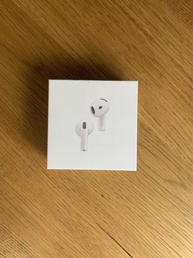 BNIB Apple Airpods gen 4 no anc632345660912661120