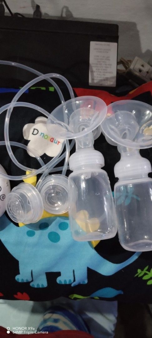 Breast pump and Fatal Doppler (Category: Maternity Care) located in Rodriguez. Submitted by nhicazz_08 (Listing ID 1383402822, Image 2). Description: For Sale: Php 300.00 - Electric Breastpump rfs: nag palit sa wearable breastpump / in good condition Php 200.00 - Fatal Doppler half pa yung laman ng Gel / in good condition.