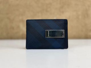(Category: ) located in . Submitted by luxury_galeries (Listing ID 1383291369, Image 1). Description: .