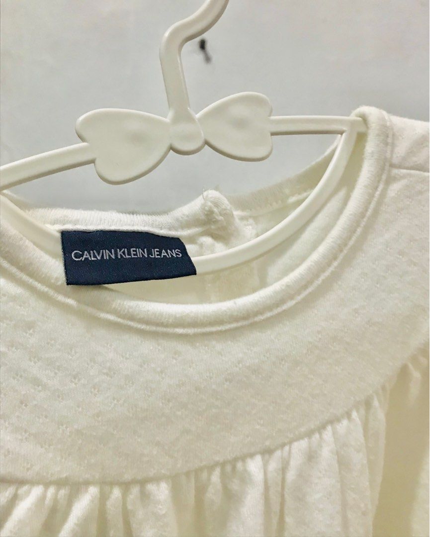 Calvin Klein Toddler Top (Category: Babies & Kids Fashion) located in Pasig City. Submitted by adikinsdeclutter (Listing ID 1383347405, Image 3). Description: .