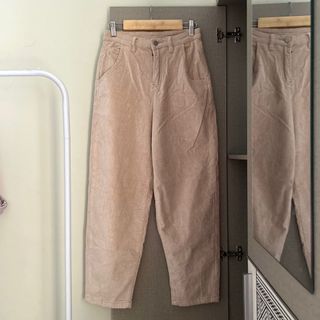 (Kategori: ) berada di . Dikirim oleh thriftbyjuni (ID iklan 1383399530, Gambar 1). Deskripsi: .
