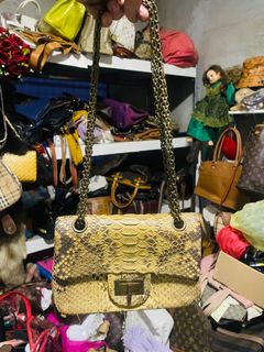 (Category: ) located in . Submitted by ckali (Listing ID 1383378661, Image 1). Description: .