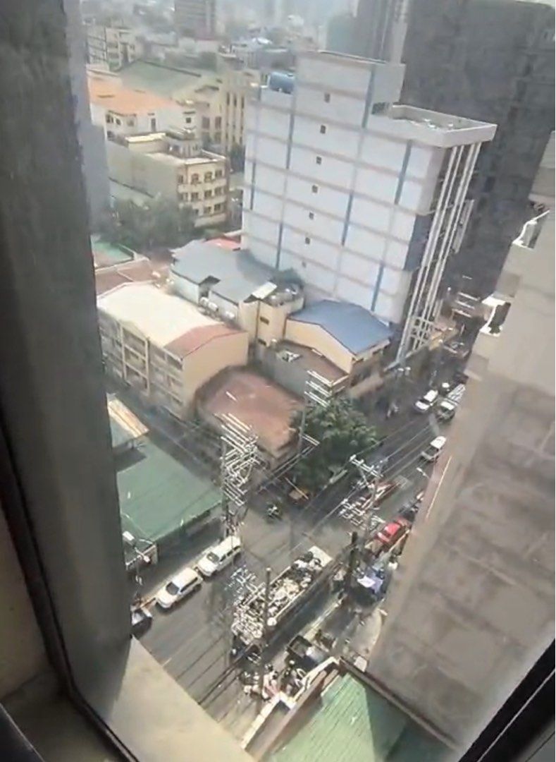 D’ University Place Studio (Category: Apartments & Condos) located in Quezon City. Submitted by rgs101 (Listing ID 1383292627, Image 2). Description: Studio type fully furnished. 23.45 sqm 16th floor along Leon Guinto street, Malate Manila walking distance to La Salle University Taft Ave. Please see pics for details.Negotiable..