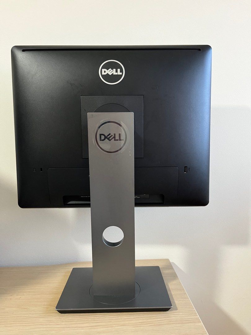 Dell Monitor - Excellent Condition63204761764098111
