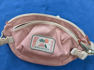 （分類：）位於 。 由 bannnacake046 提交（商品編號 1383368888，圖片 1）。簡介： 。