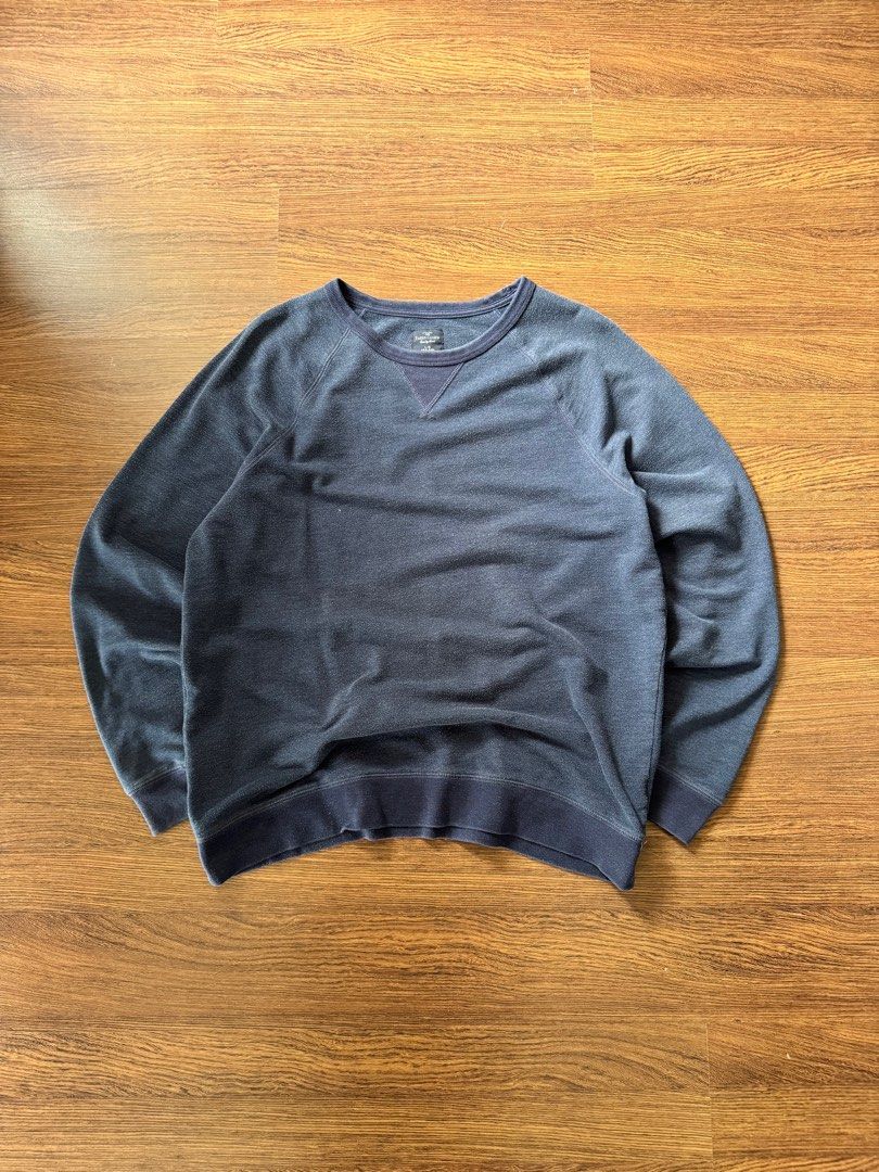 Faded Glory crew neck sweater (Category: Coats, Jackets and Outerwear) located in Binan City. Submitted by luckythriffs (Listing ID 1383444941, Image 1). Description: Faded Glory crew neck sweater Condition: 9/10 Issues: minor stain ~Dimes~ L on tag (fits M-L) Length: 27” Width: 22.5” .