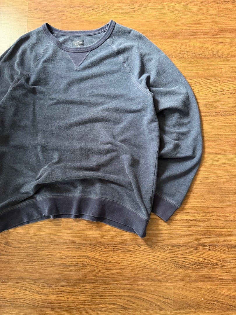 Faded Glory crew neck sweater (Category: Coats, Jackets and Outerwear) located in Binan City. Submitted by luckythriffs (Listing ID 1383444941, Image 3). Description: Faded Glory crew neck sweater Condition: 9/10 Issues: minor stain ~Dimes~ L on tag (fits M-L) Length: 27” Width: 22.5” .