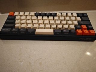 （分類：）位於 。 由 malurk 提交（商品編號 1383429489，圖片 1）。簡介： 。