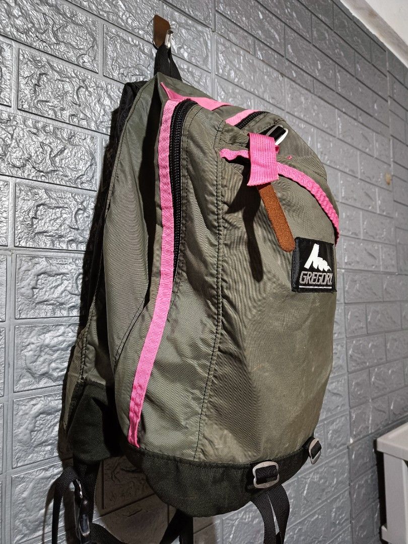 For Sale Gregory Backpack (Category: Backpacks) located in Quezon City. Submitted by champshop (Listing ID 1383407007, Image 3). Description: 📍 For Sale Gregory Back Pack📍 - No issues/with signs of usage (see pics, color may vary due to lighting) - 26 liters - good for outing/school bag/office bag - location: Quezon City, Commonwealth ave - mode of payment: Gcash or COD via Lalamove (del fee to be paid by buyer) Selling for 1,300.00 pesos only!