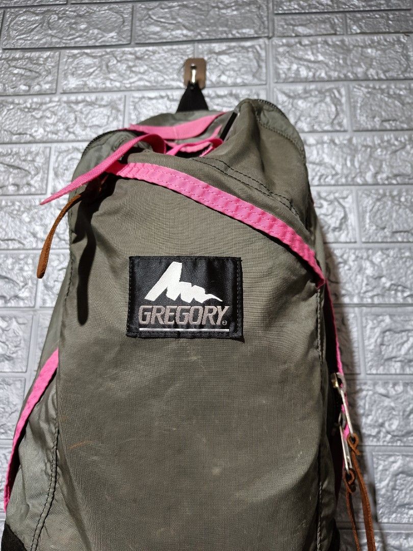 For Sale Gregory Backpack (Category: Backpacks) located in Quezon City. Submitted by champshop (Listing ID 1383407007, Image 2). Description: 📍 For Sale Gregory Back Pack📍 - No issues/with signs of usage (see pics, color may vary due to lighting) - 26 liters - good for outing/school bag/office bag - location: Quezon City, Commonwealth ave - mode of payment: Gcash or COD via Lalamove (del fee to be paid by buyer) Selling for 1,300.00 pesos only!