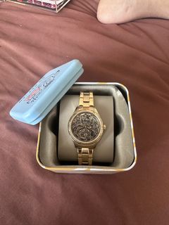 (Category: ) located in . Submitted by braderadidas95 (Listing ID 1383318492, Image 1). Description: .