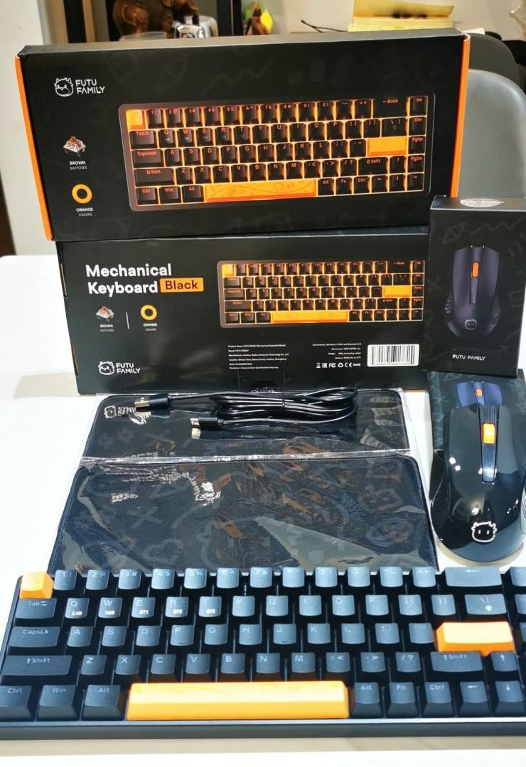 FUTU MOOMOO Wireless keyboard, mouse and mousepad63205312174081111
