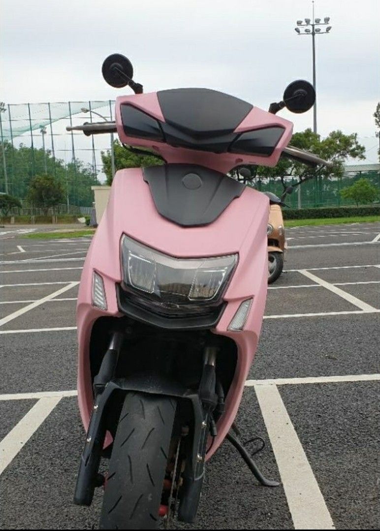 由 keba0 (刊登 ID 1383307961，圖片 1) 提交，位於 高雄市 (Kaohsiung) 的 GAME SPACE賽道鏡2.0 CNC 後照鏡 圓鏡 (類別：汽機車零配件)，說明：二手使用五天左右 有鎖螺絲的正常痕跡，可接受再下單😊 鏡面直徑8公分 藍鏡面防眩光 360度旋轉球頭可調角度 附8mm螺絲正牙2個反牙1個 附10mm螺絲正牙2個反牙1個 附黑色墊片 附內六角扳手。