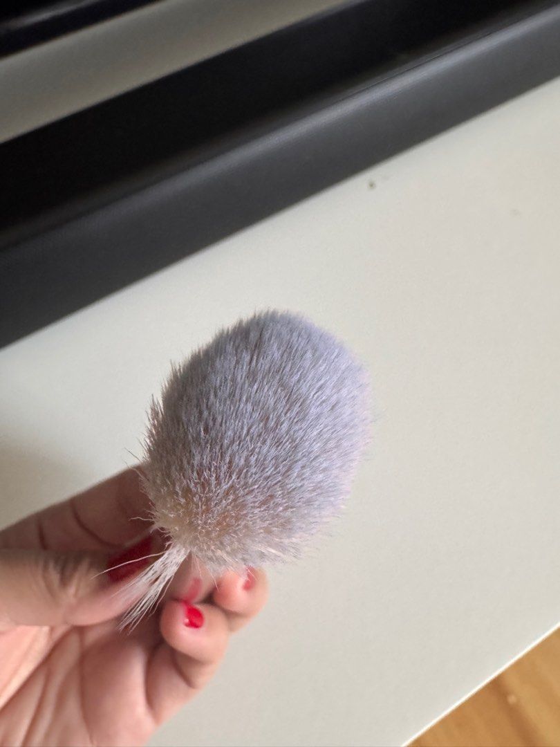 Glossier Brush (Category: Makeup) located in Quezon City. Submitted by mommashi (Listing ID 1383386770, Image 2). Description: Please see photos for minor flaws on the bristles and handle..