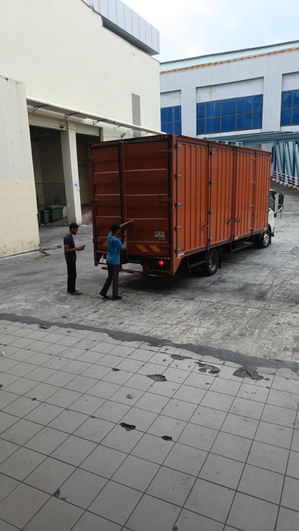 guni parcel tiktok (Category: Announcements) located in Kuala Lumpur. Submitted by adwagone06833 (Listing ID 1383342370, Image 3). Description: gmbr barang tu gmbr contoh brng saya dpt, bole wasap 01117202861.