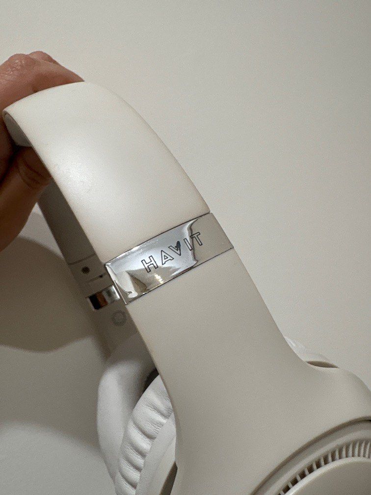 由 92xfgtc48v (刊登 ID 1383450551，圖片 3) 提交，位於 高雄市 (Kaohsiung) 的 HAVIT H630BT (類別：頭戴式耳機)，說明：超高續航力 輕巧 久戴不負擔 藍芽5.3 連結穩定/快速 支援AUX/SD卡/電台收聽 可接聽電話。