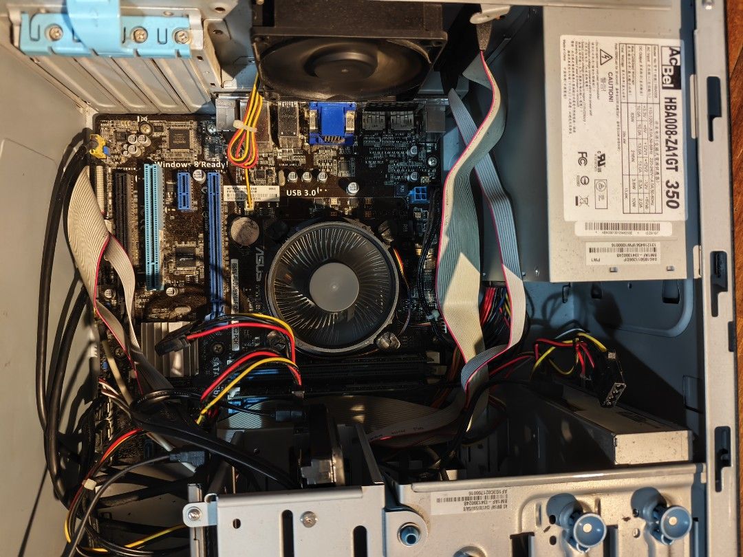 由 win701225 (刊登 ID 1383418017，圖片 3) 提交，位於 新北市 (New Taipei) 的 I3-4130 主機 (類別：桌上電腦或筆記型電腦)，說明：售： I3-4130 主機 主板：asus B85M-Plus Ram :8G 120g ssd 500g Hdd 售：1000 新北蘆洲 可自取。