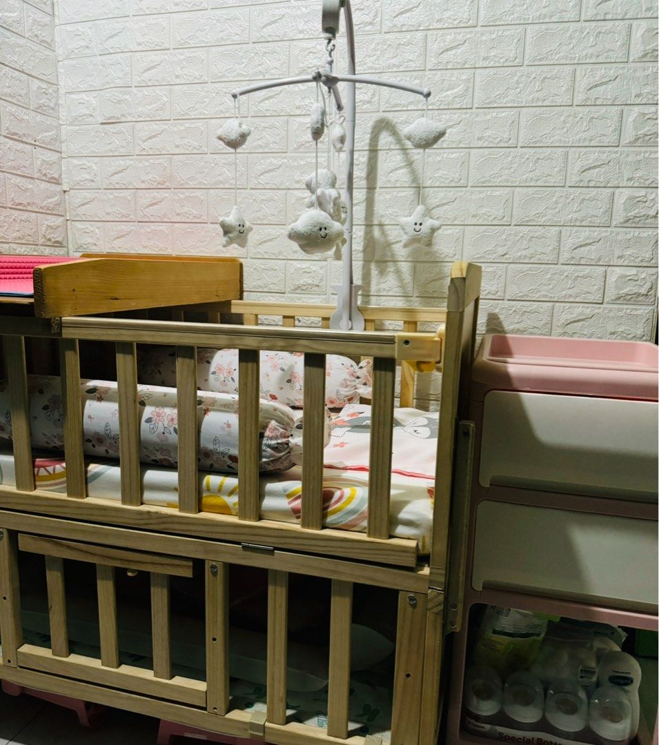 IKea Crib with diaper changing rack (Category: Cots & Cribs) located in Quezon City. Submitted by ianediamzon (Listing ID 1383375154, Image 1). Description: Thick and Customize Cushion Include diaper changing rack .