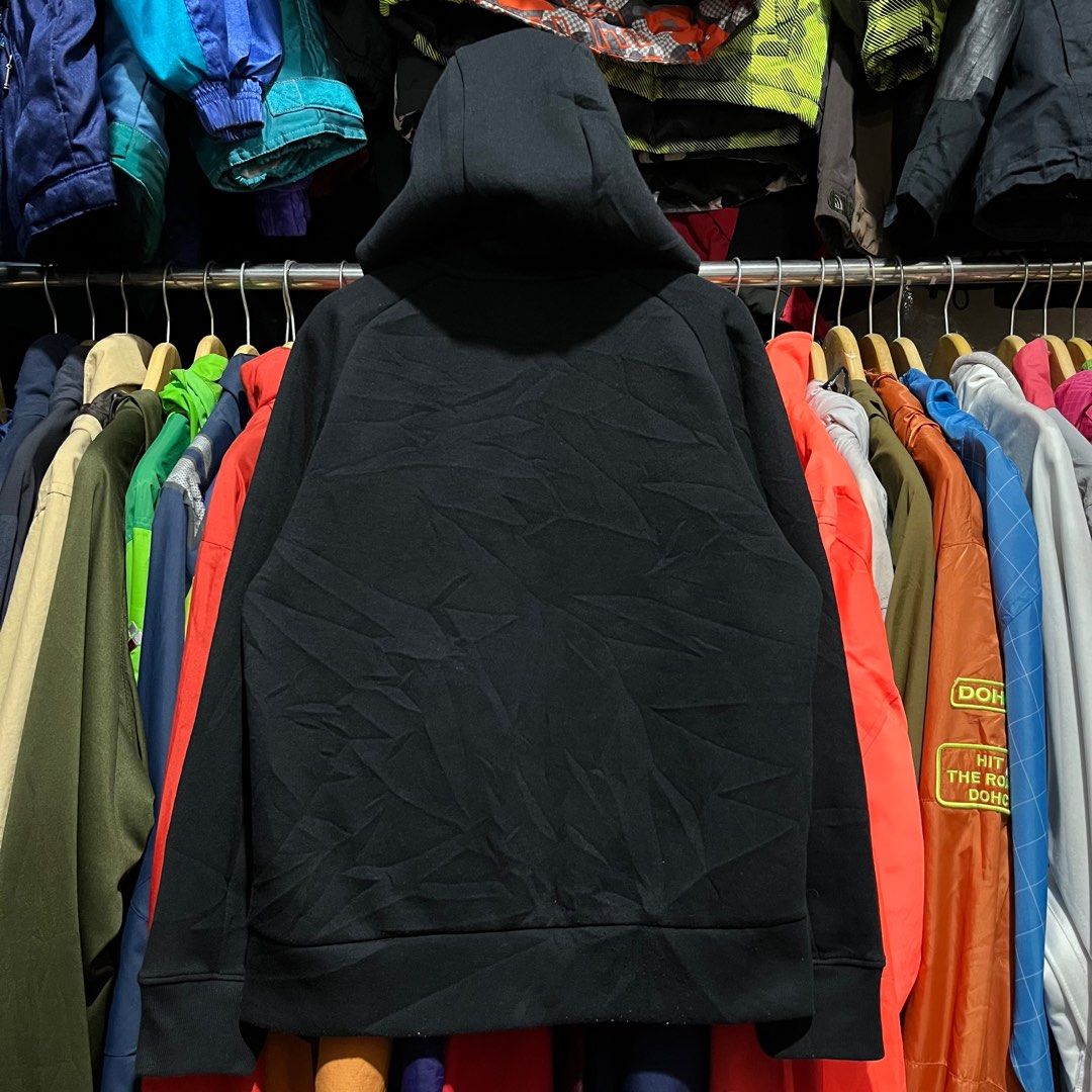 Jaket Uniqlo ( 7-9 tahun ) (Kategori: Orang Tua, Bayi & Anak - Lainnya) berada di Blitar. Dikirim oleh haloha.womenandkids (ID iklan 1383464868, Gambar 2). Deskripsi: kode barang: Ld (lingkar dada) 90x53 Kondisi Used Foto & detail lebih lanjut silahkan tanyakan di chat 🙏🙏🙏 Rekber ✅ Gratis ongkir toko oren haloha.thrift (chat) FB/IG haloha.thrift Borongan / paket usaha chat wa 082143200569 link katalog jaket anak: https://carousell.app.link/Eop