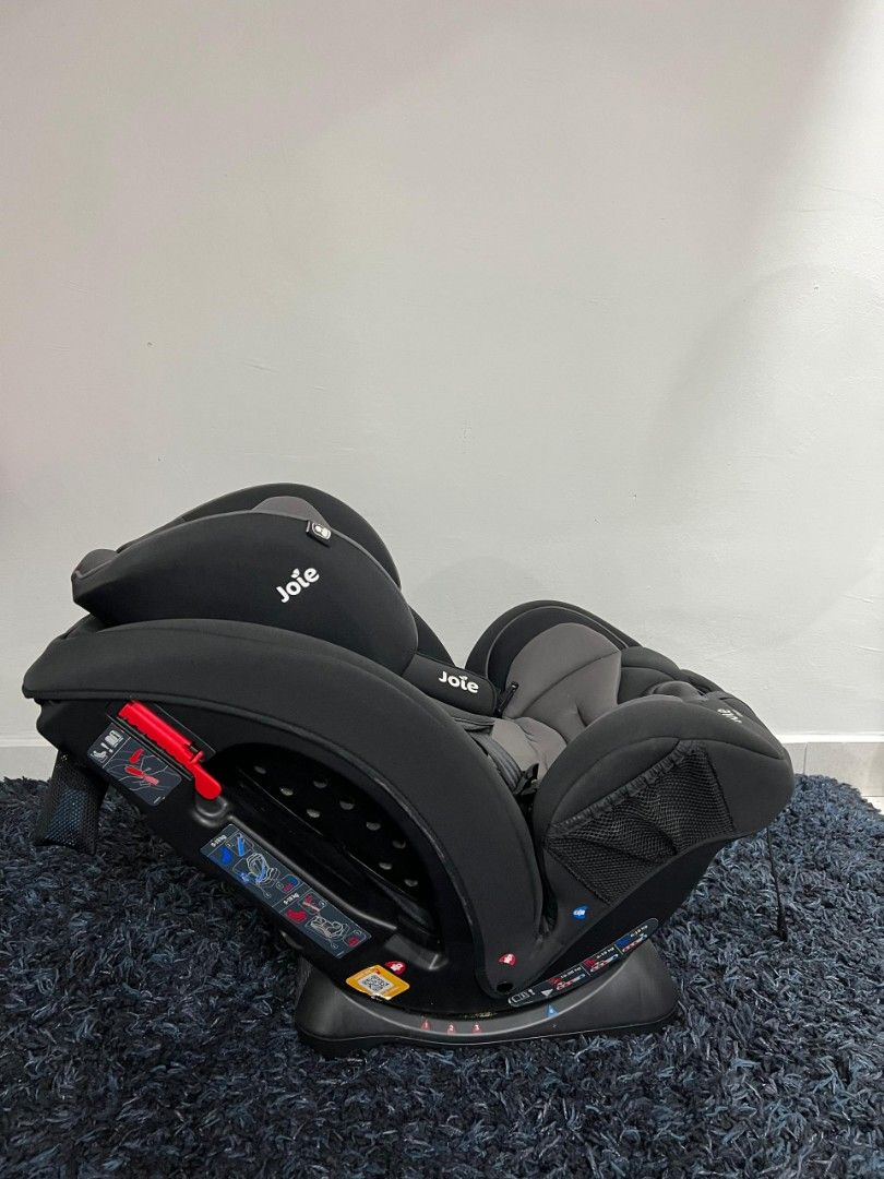 Joie Stages Baby Car Seat (Category: Car Seats) located in Gelang Patah. Submitted by zehana (Listing ID 1383430740, Image 3). Description: Joie Stages Baby Car Seat - Brand: Joie (UK Brand) - Model: Stages (C0925) - Group of user: newborn, 1yr - 7 yrs kid -boleh nego sikit lg - come with full package (car seat, sponge for newborn) - Total recline positions: 4 - Facing positions: Front & rear - Condition: Tiptop like new (seldom used) -bangi - Pr