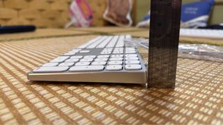 Keyboard64080128971907110