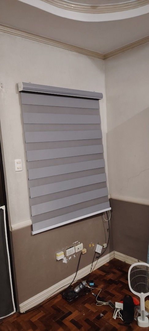 Korean Blinds (Category: Curtains & Blinds) located in Quezon City. Submitted by securetechphi (Listing ID 1383352758, Image 1). Description: Korean Blinds from Excellent Home Decor Grey white alternate color In vert good condition 2pcs for 1500 measurement 105cm x 142cm Height Location QC Mindanao Ave.